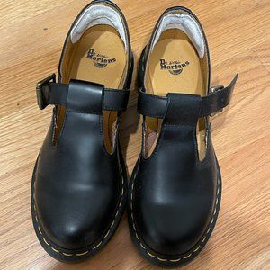 Womens black Doc Martin mary janessize 8 worn only once!